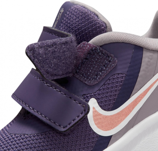 Кроссовки Nike DA2778-501 р.US 9C фиолетовый