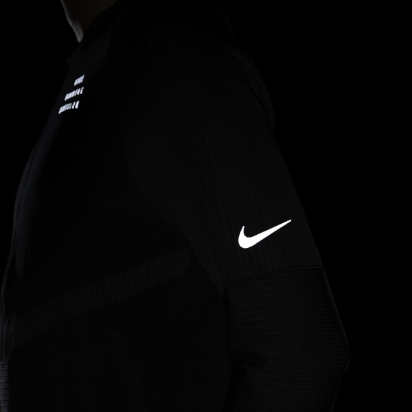 Джемпер Nike M NK DF RUN DVN ELEMENT FZ DD4929-010 р. M черный