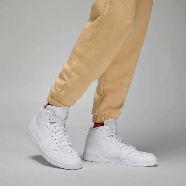 Штани Nike Jordan Flight MVP Men's Statement Graphic Fleece DQ8015-252 р. S бежевий