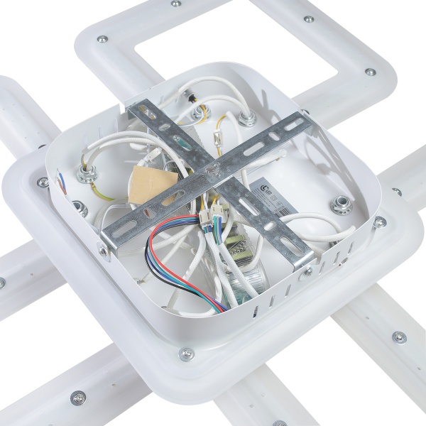 Люстра потолочная LED CONCEPT Killiney LED S 4L 4x165 Вт белый 