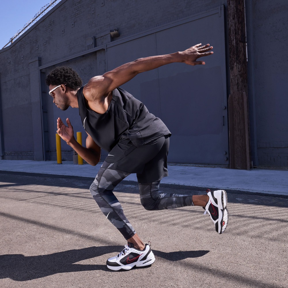 Кроссовки мужские демисезонные Nike AIR MONARCH IV 415445-101 р.43 белые с черным