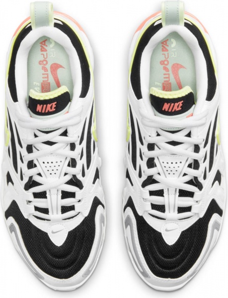 Кросівки Nike Air Vapormax EVO DC9222-101 р.US 8,5 чорно-білий