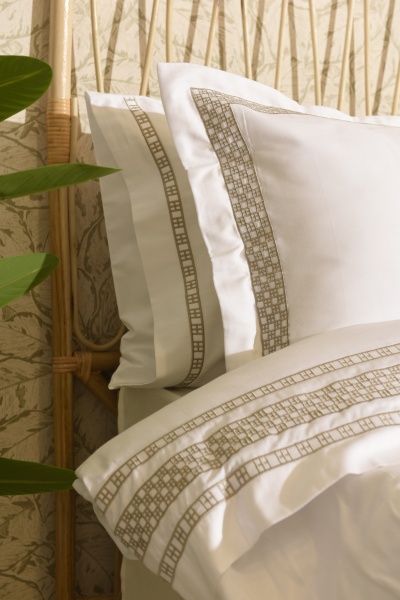 Комплект постельного белья Veronica 2 белый с бежевым Gul Guler 