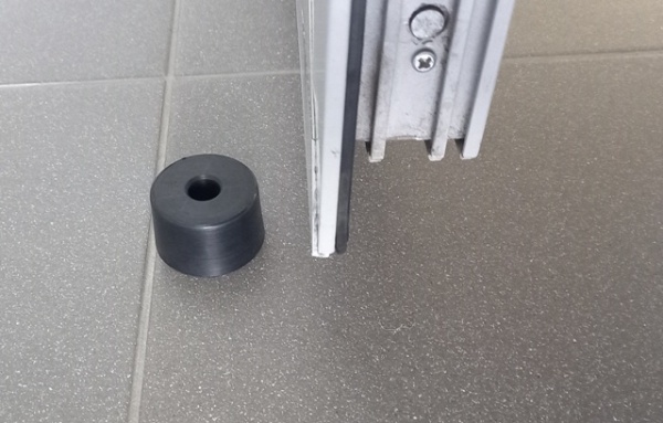 Отбойник Металлургмашремонт резиновый D47 H29 Ø6 черный