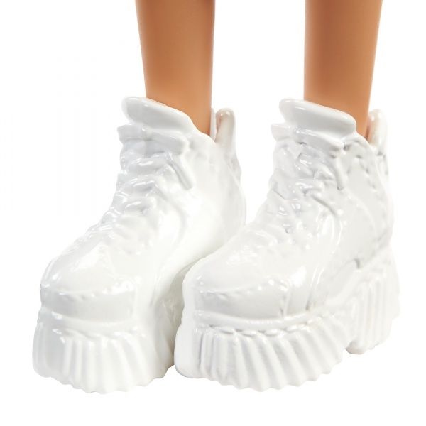 Лялька Barbie Модниця у картатому сарафані