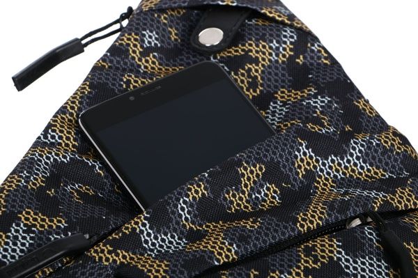 Сумка школьная Bagland Triangle 3 л 455 пиксель горчичный