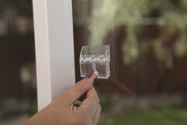 Замок для розсувних дверей та вікон Dream Baby 2 шт.