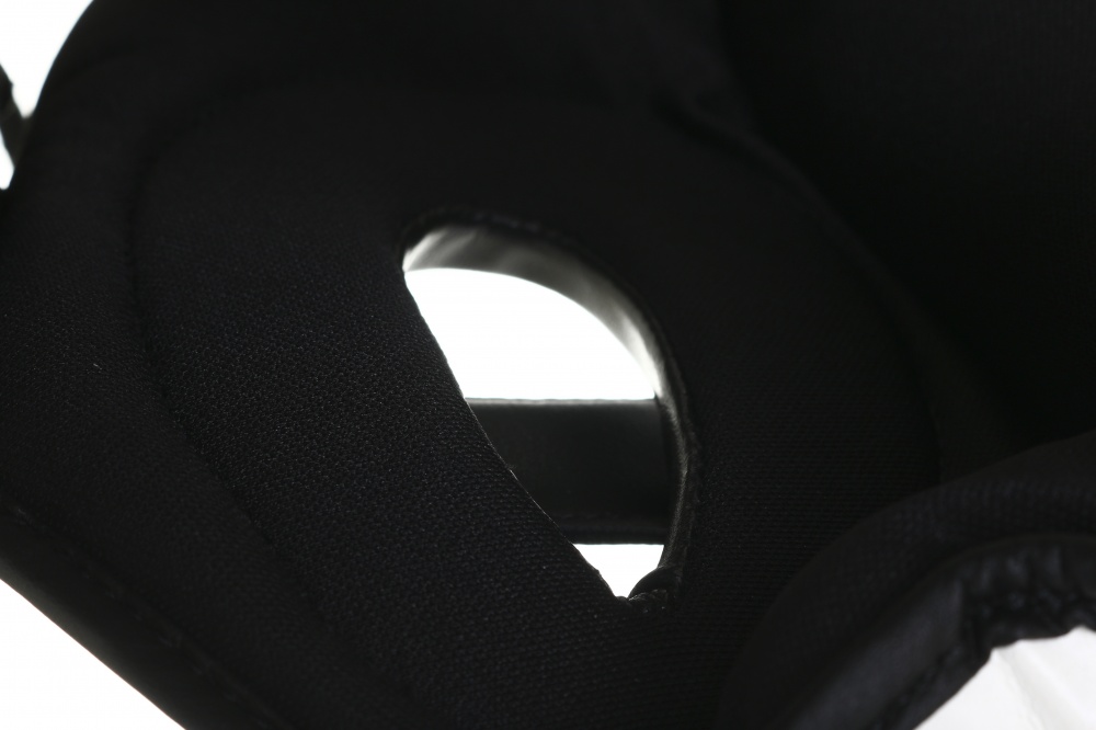 Шлем боксерский MaxxPro р. L AHG-700 Black/White vynil L черныйбелый