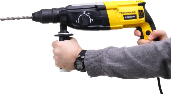 Перфоратор Compass BHD2803QCC