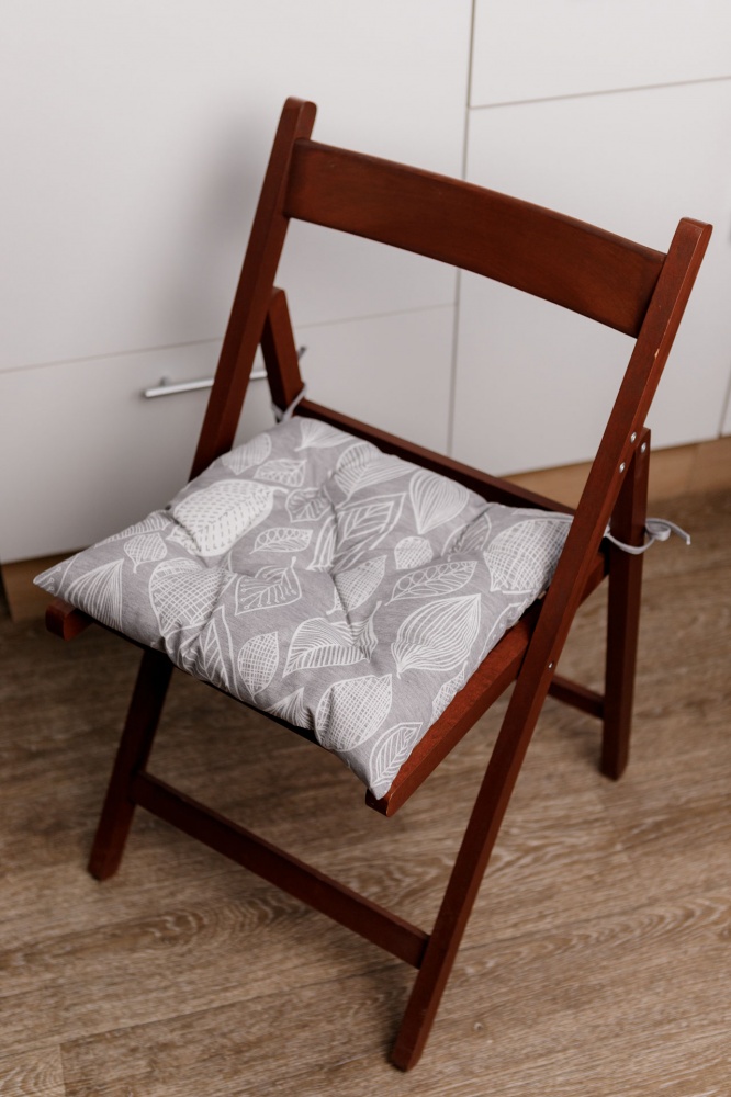 Подушка на стілець Листя сіра 40x40 см Прованс