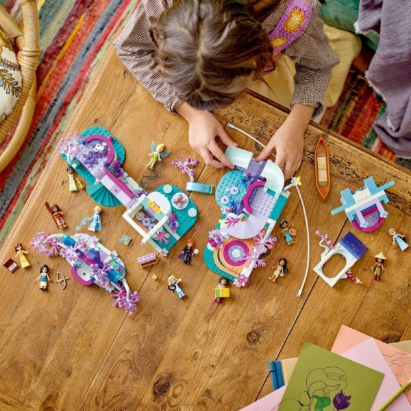 Конструктор LEGO Disney Зачарований будиночок на дереві 43215