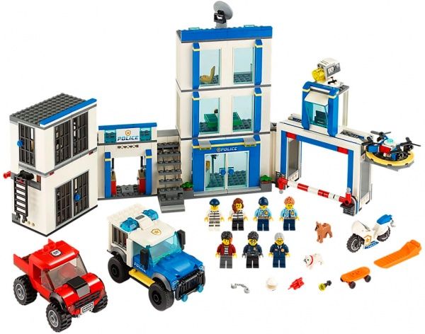 Конструктор LEGO City Поліцейська дільниця 60246