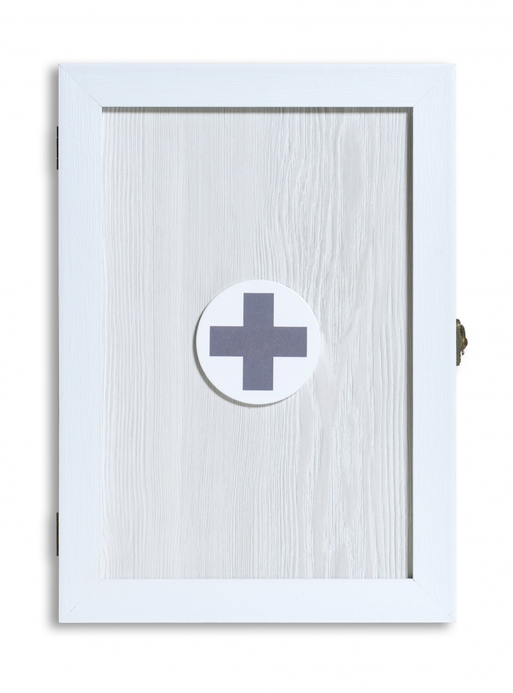 Аптечка белая 23х32 см