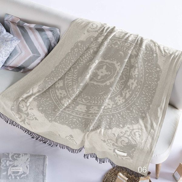 Плед Paris Rosiers beige 130x170 см бежевый Guy Laroche 