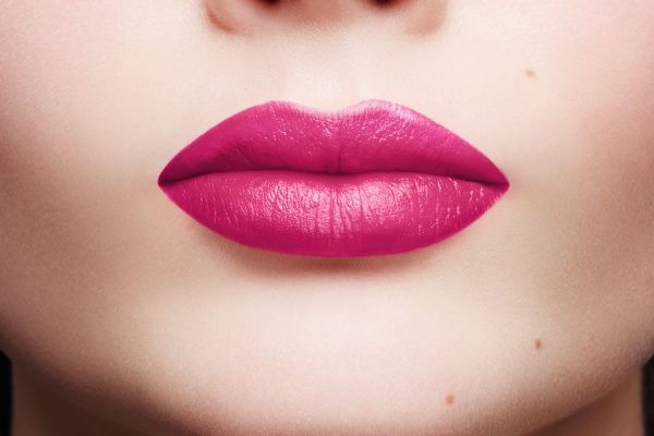 Помада губная L'Oreal Paris Color Riche 111 Oui 28 г