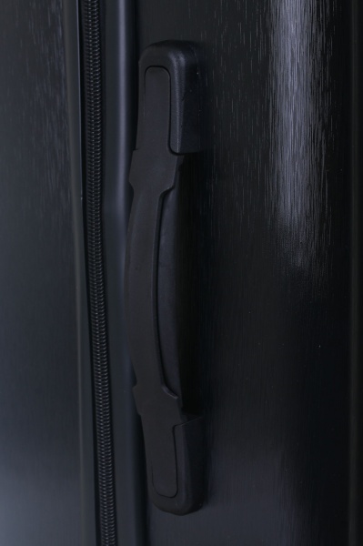 Чемодан 62 л черный LS22300 59х42х25 ABS 