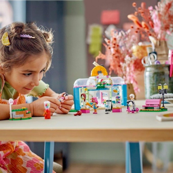 Конструктор LEGO Friends Перукарня 41743