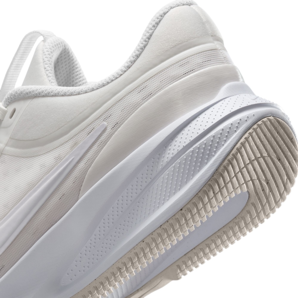 Кросівки для дівчаток Nike Star Runner 5 HF7004-101 р.37,5 білі