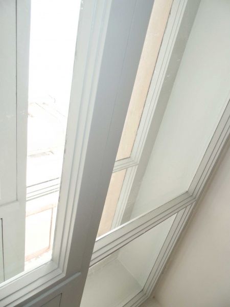 Емаль акрилова Bionic House універсальна RAL 9003 біла напівглянець 0,8л