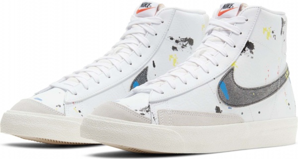 Кроссовки Nike Blazer Mid '77 DC7331-100 р.US 10,5 белый