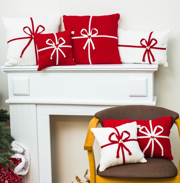 Подушка декоративна з бантом 30x45 см 233 Біла Прованс 