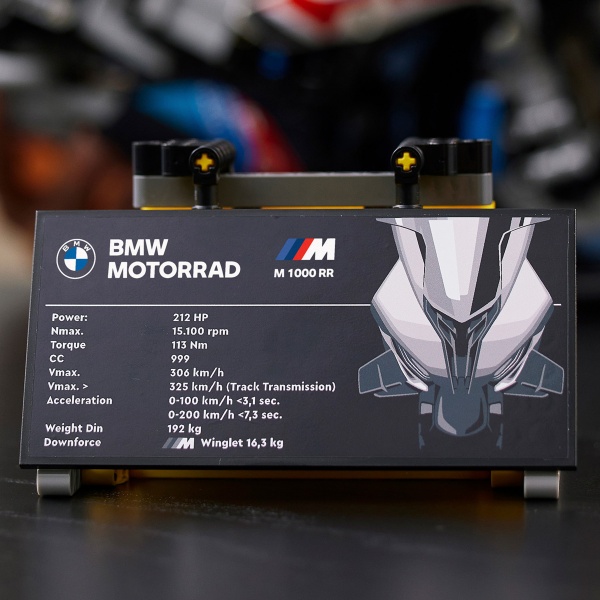 Конструктор LEGO Technic BMW M 1000 RR 42130