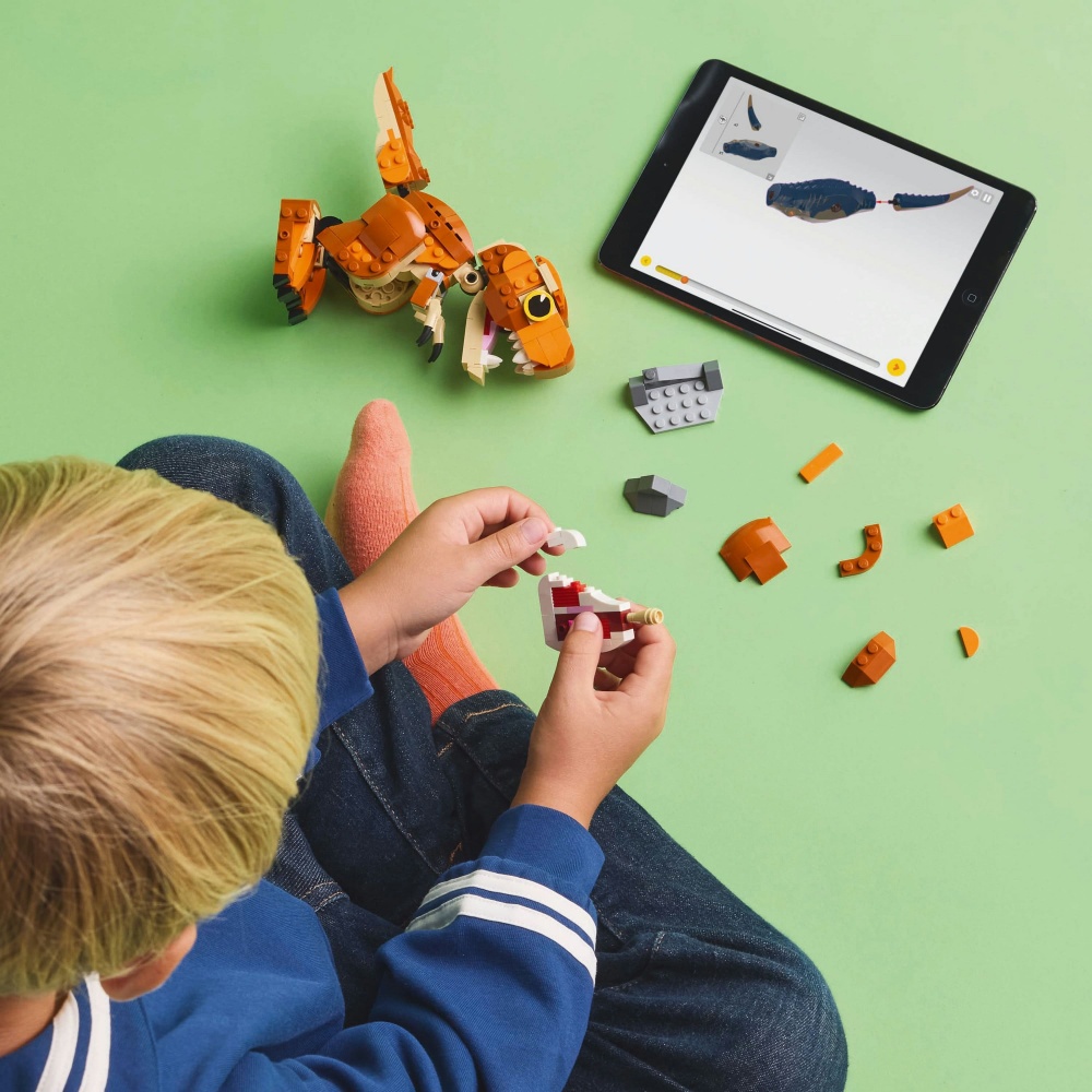 Конструктор LEGO Jurassic World Little Eatie: тираннозавр 76967