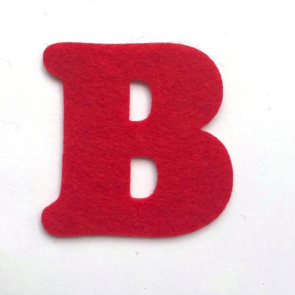 Буква В 2 мм, 5,5 см красный