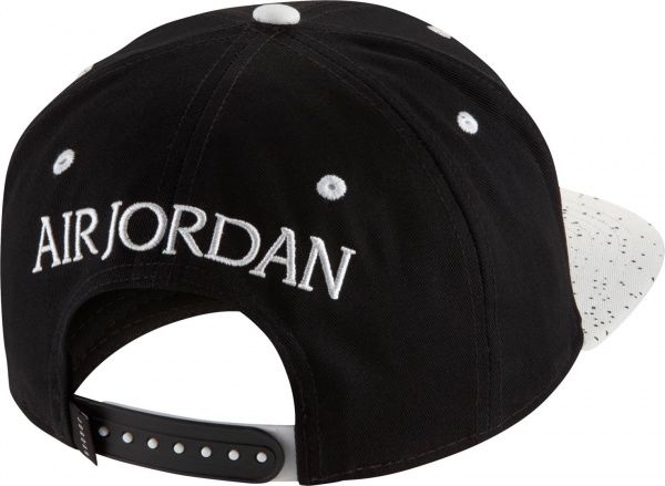 Кепка Nike JORDAN PRO CAP JM CLSCS CEMENT CU1985-011 OS черный