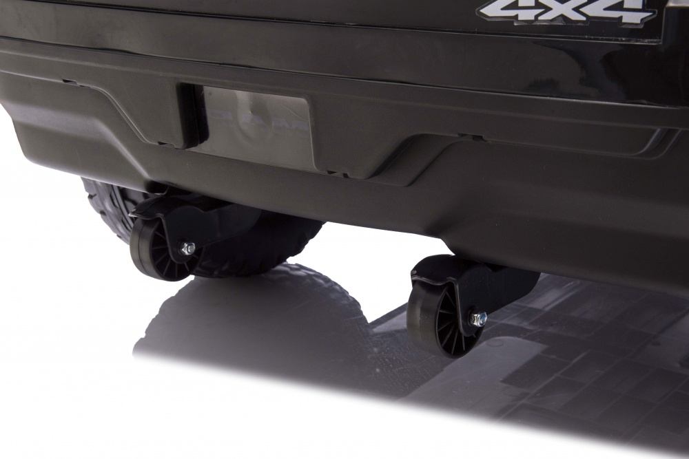 Электромобиль MaxxPro kids детский радиоуправляемый ZB618P 3460004-2BR