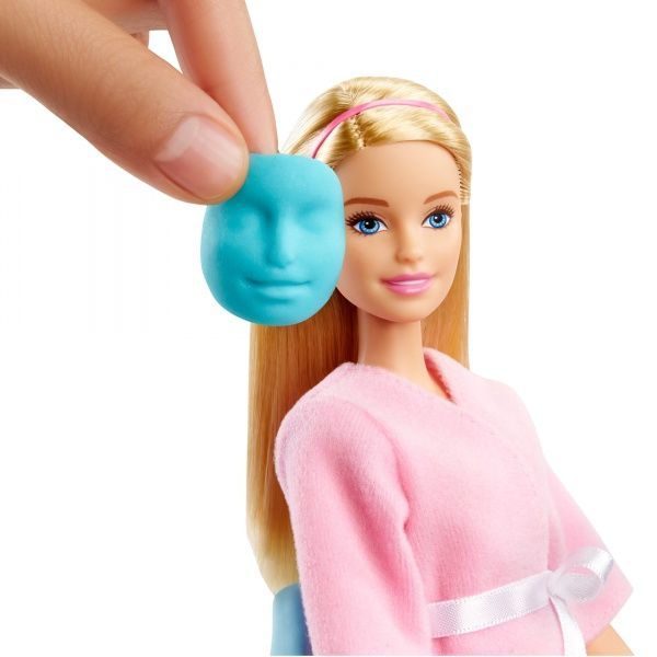 Игровой набор Barbie СПА уход за кожей