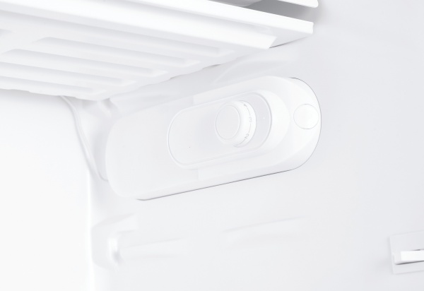 Холодильник Candy COHS 38FS