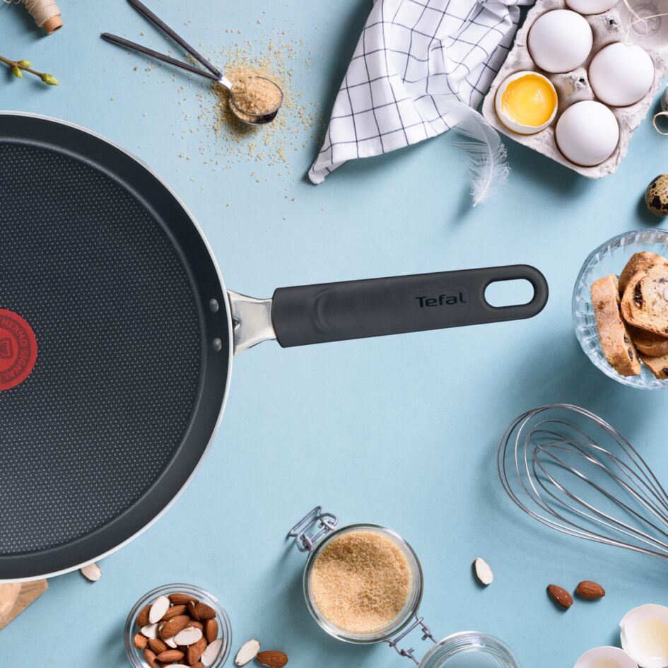 Сковорода для млинців Tefal Titanium Force 25 см G3033853