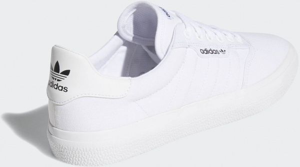 Кроссовки Adidas 3MC B22705 р.UK 6 белый