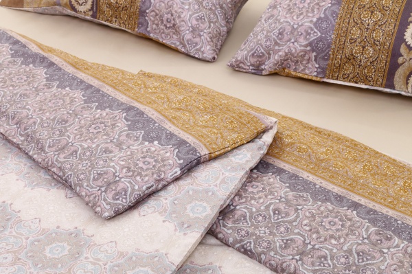 Комплект постільної білизни TREMEZZO V. 41 сімейний різнокольоровий принт Grandfoulard 