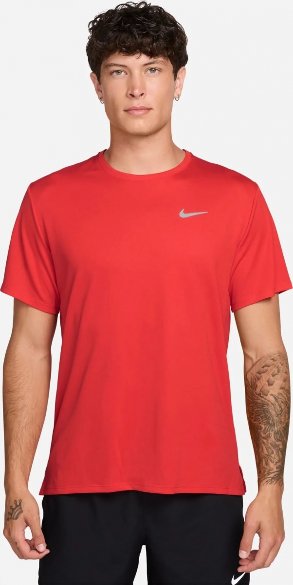 Футболка Nike M Nk Df Uv Miler Ss DV9315-696 р.р.L красный — фото 1