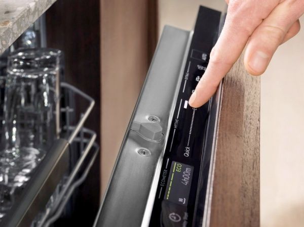 Вбудовувана посудомийна машина Electrolux EEZ969300L