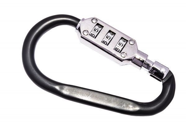 Карабин D-образный 93х56x8 мм с кодовым замком 