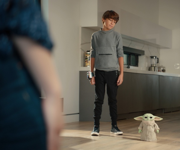 Игрушка интерактивная Mattel Малыш Йода с функционалом 