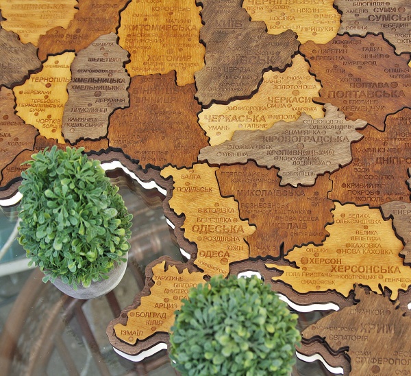 Панно декоративное Карта Украины 3D с подсветкой (220В) 38,5x55 см коричневый 