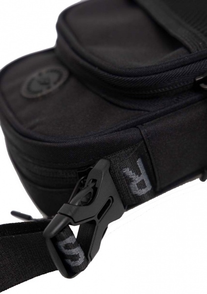 Сумка 4F 4FJSS23APOUM031-72N черный 