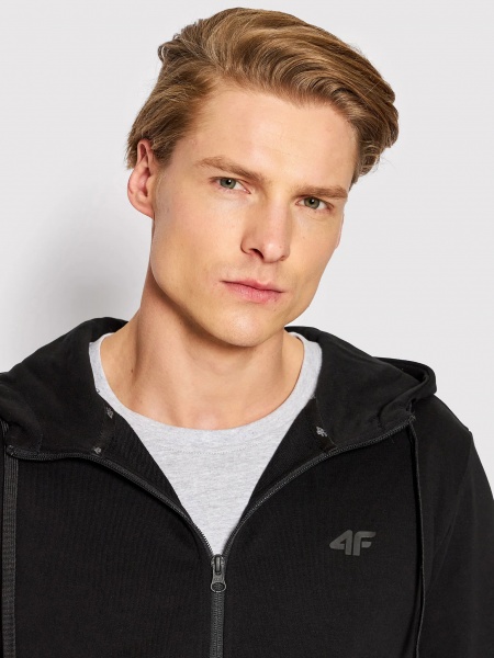 Джемпер 4F H4L22-BLM353-20S р. M черный