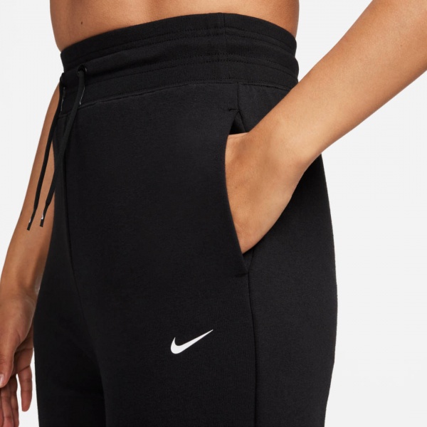 Брюки Nike W NK ONE DF JOGGER PANT FB5434-010 р. L черный
