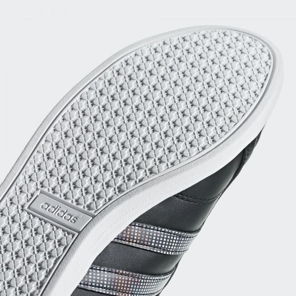 Кроссовки Adidas CONEO QT F37035 р.4,5 черный