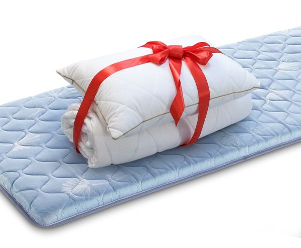 Набір класична подушка 50x70 + ковдра 140x200 + топер Roll Up Green Tea Dormeo 120х190 см