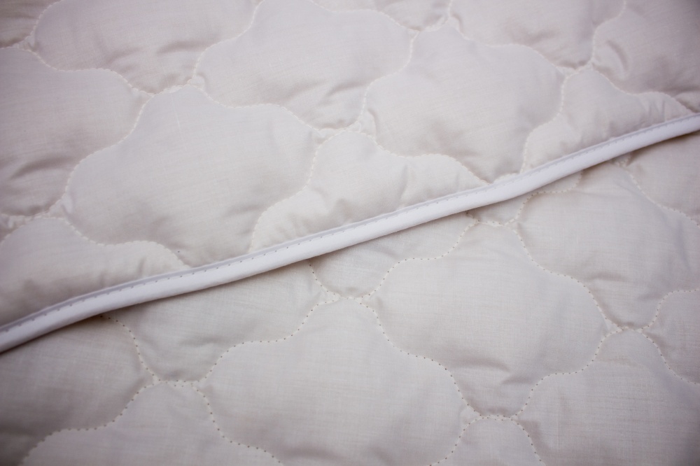 Одеяло шерстяное Наталия легкое 155x215 см Billerbeck белый