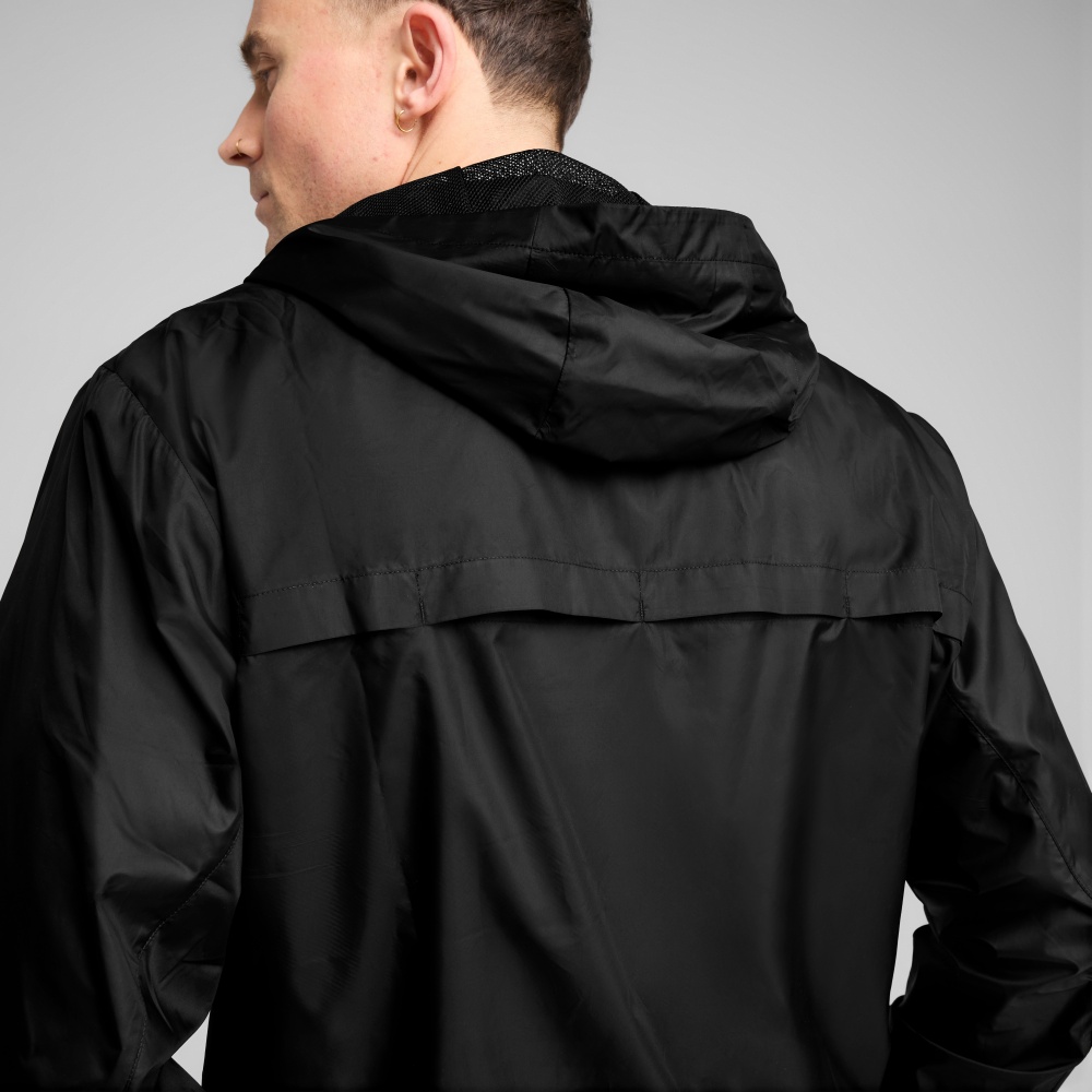 Вітрівка чоловіча Puma Ess Regular Windbreaker 68462501 р.S чорна