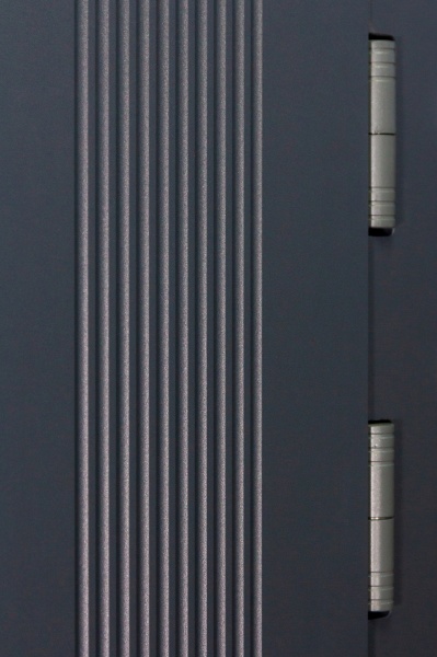 Дверь входная Булат Статус 245 графит матовый / белый супермат 2050x950 мм правая