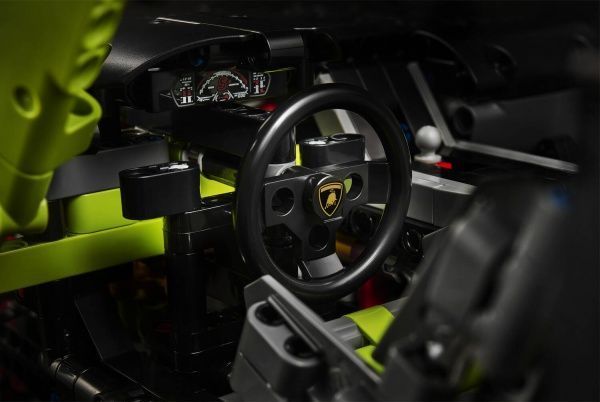 Конструктор LEGO Technic Lamborghini Sian FKP 37 42115