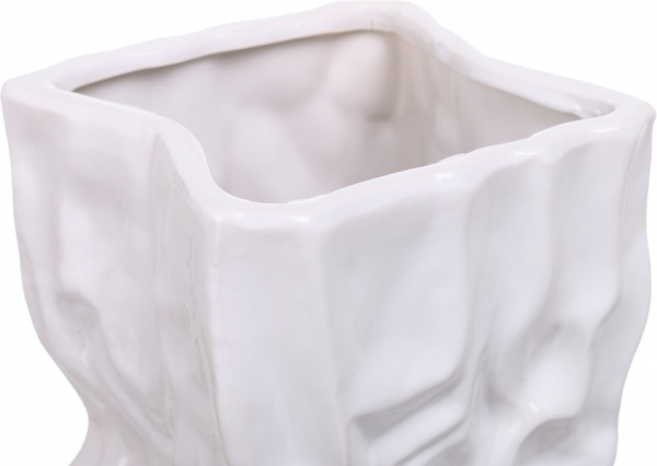Ваза керамическая белая Squeezed 13,5х15,5 см